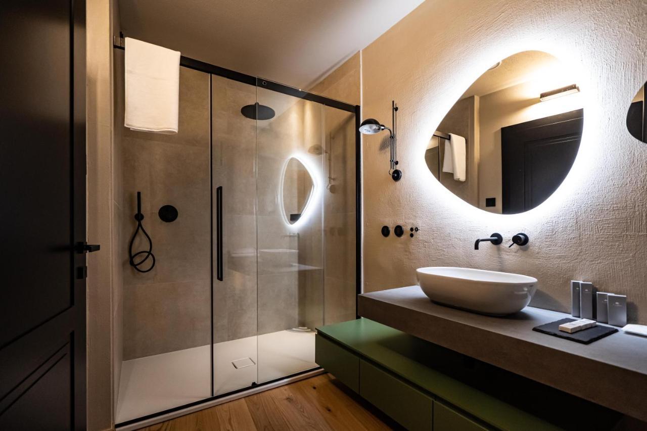 Moderna Carlambroeus Hotel