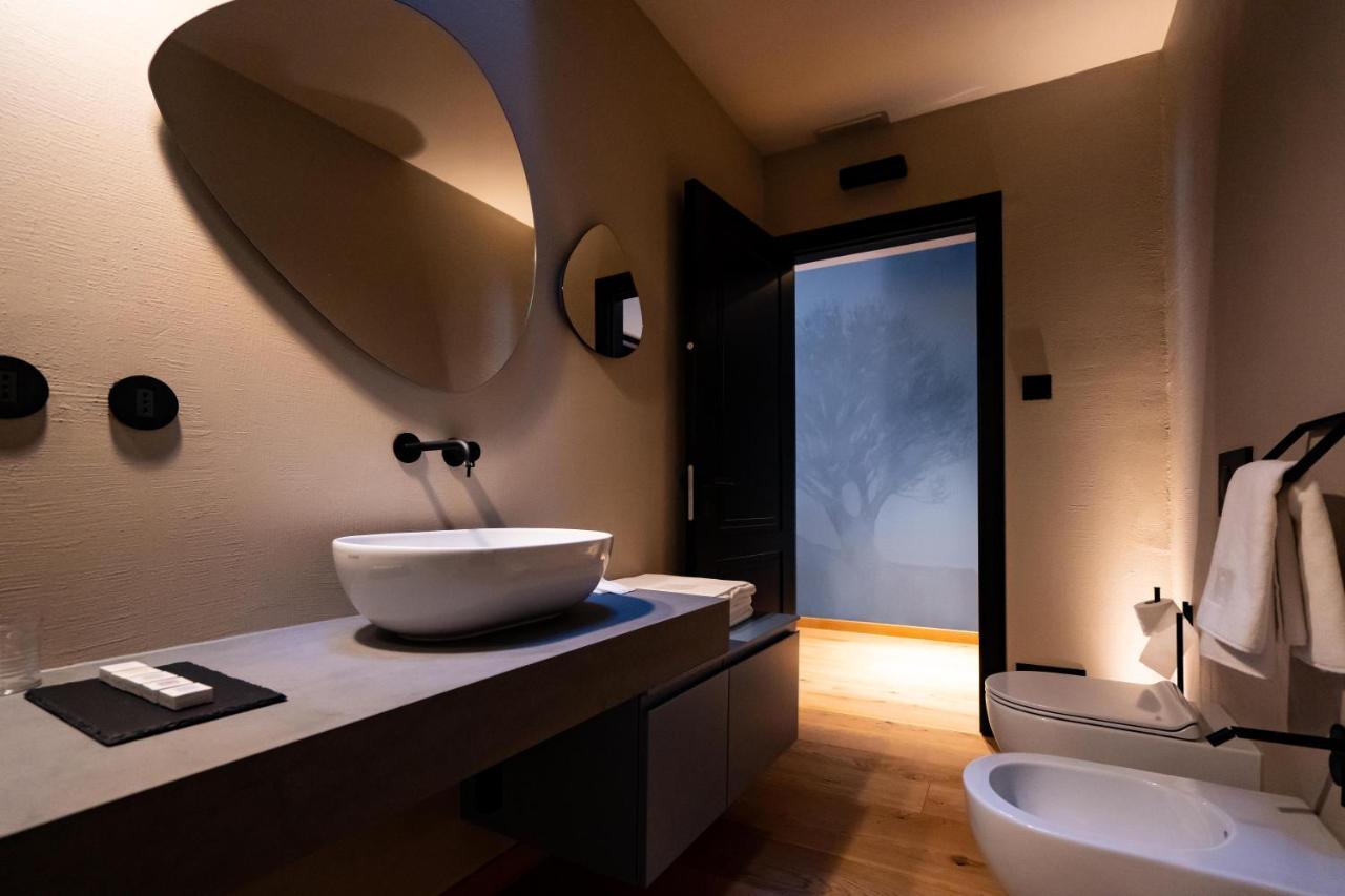 Moderna Carlambroeus Hotel *